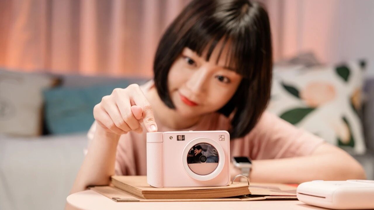 National Recognition: Hanin Instant Cameras Win a China Design Excellence Award at the 26th China Patent Awards